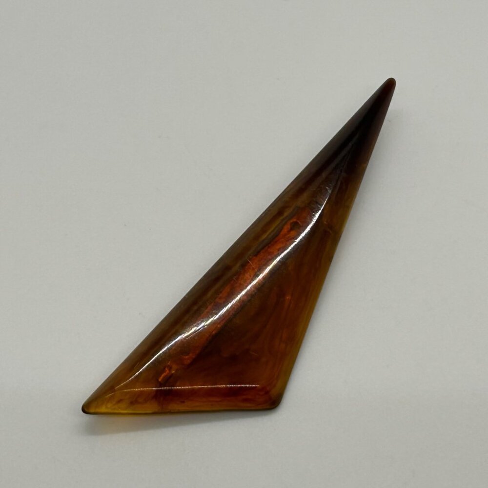 Vintage Lucite Brooch UV Reactive Amber Marbled Triangular Mid Century Modern - Picture 5 of 13